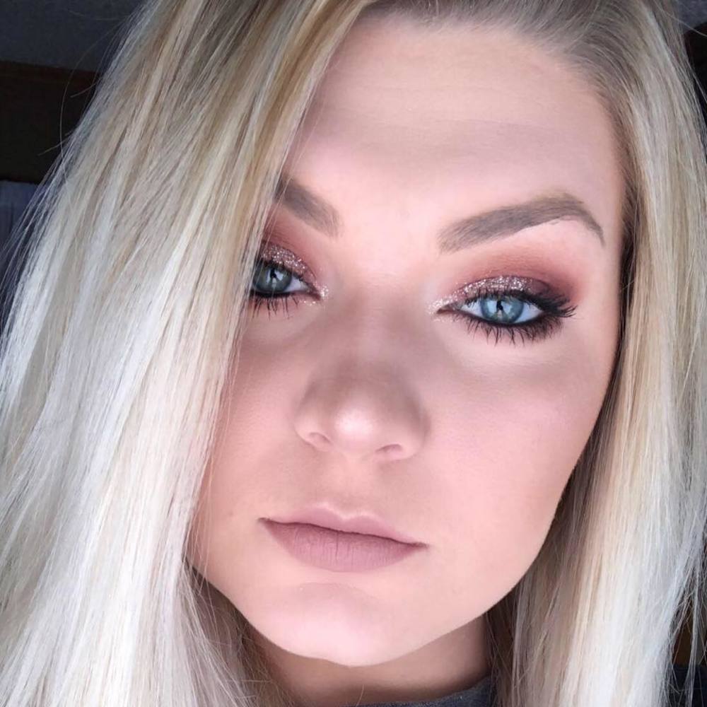 Meet your Posher, Brooke